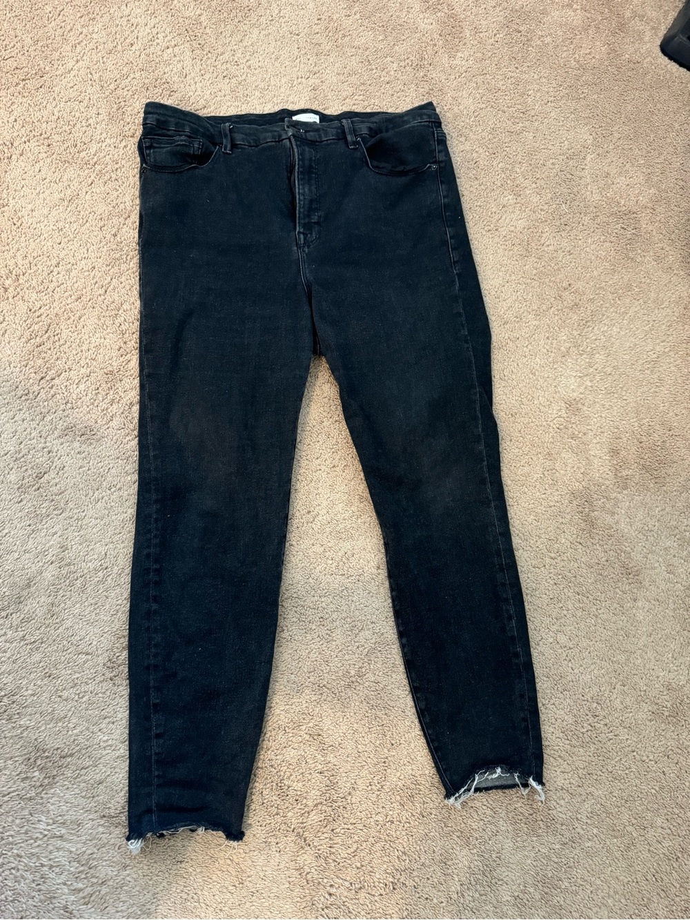 Good American Good Legs Black High-Rise Skinny Jeans - Picture 3 of 5
